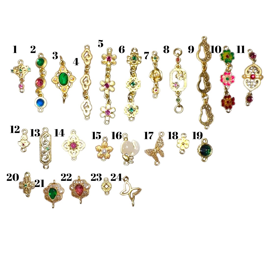 Connectors for necklaces or bracelets, In Matte Gold Toned