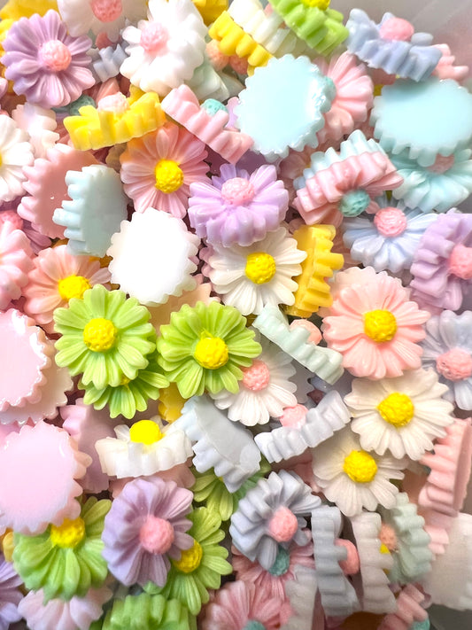 Pastel Daisy Nail Charms by the scoop