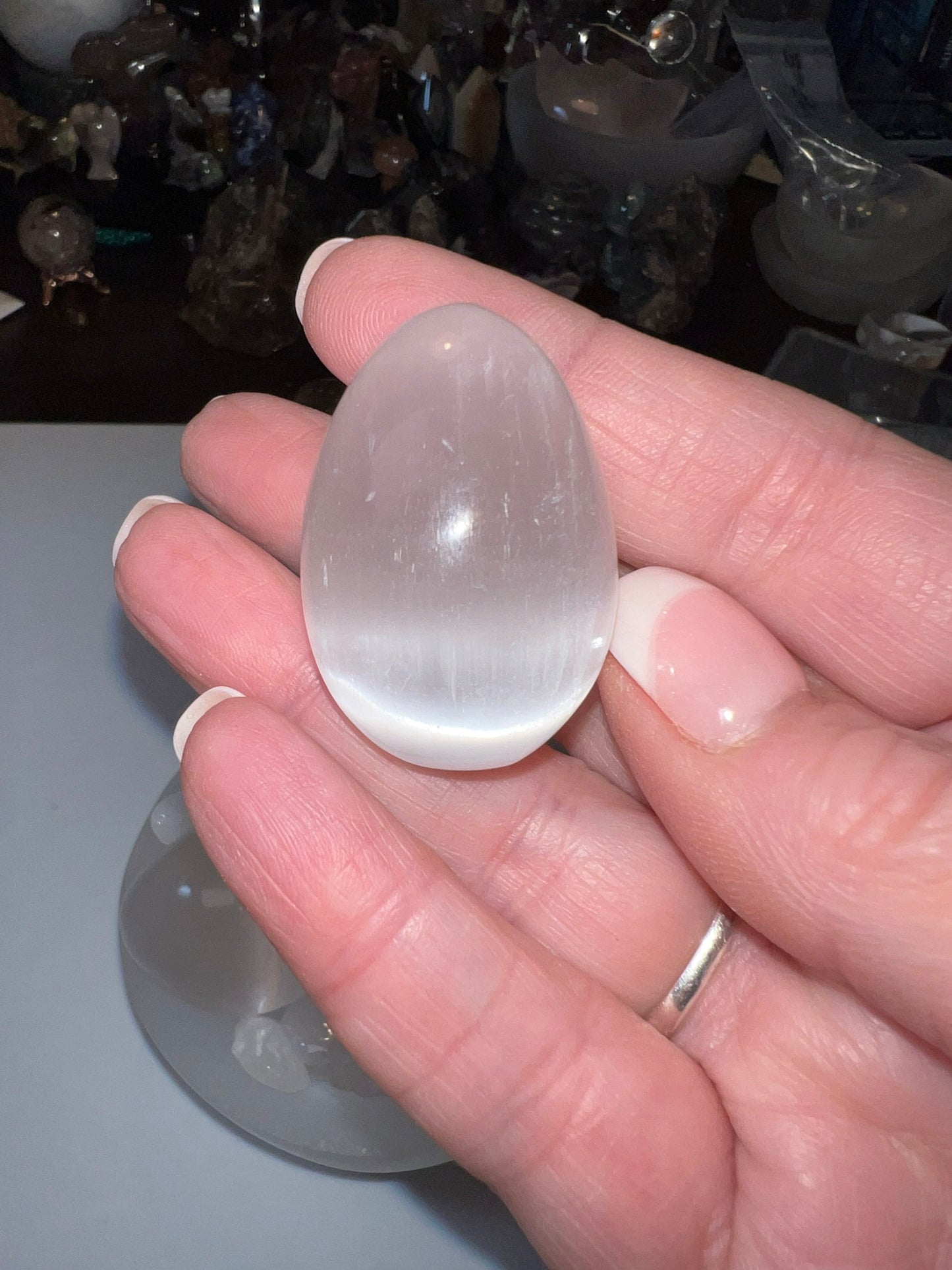 Selenite Charging Egg Natural Stone carvings