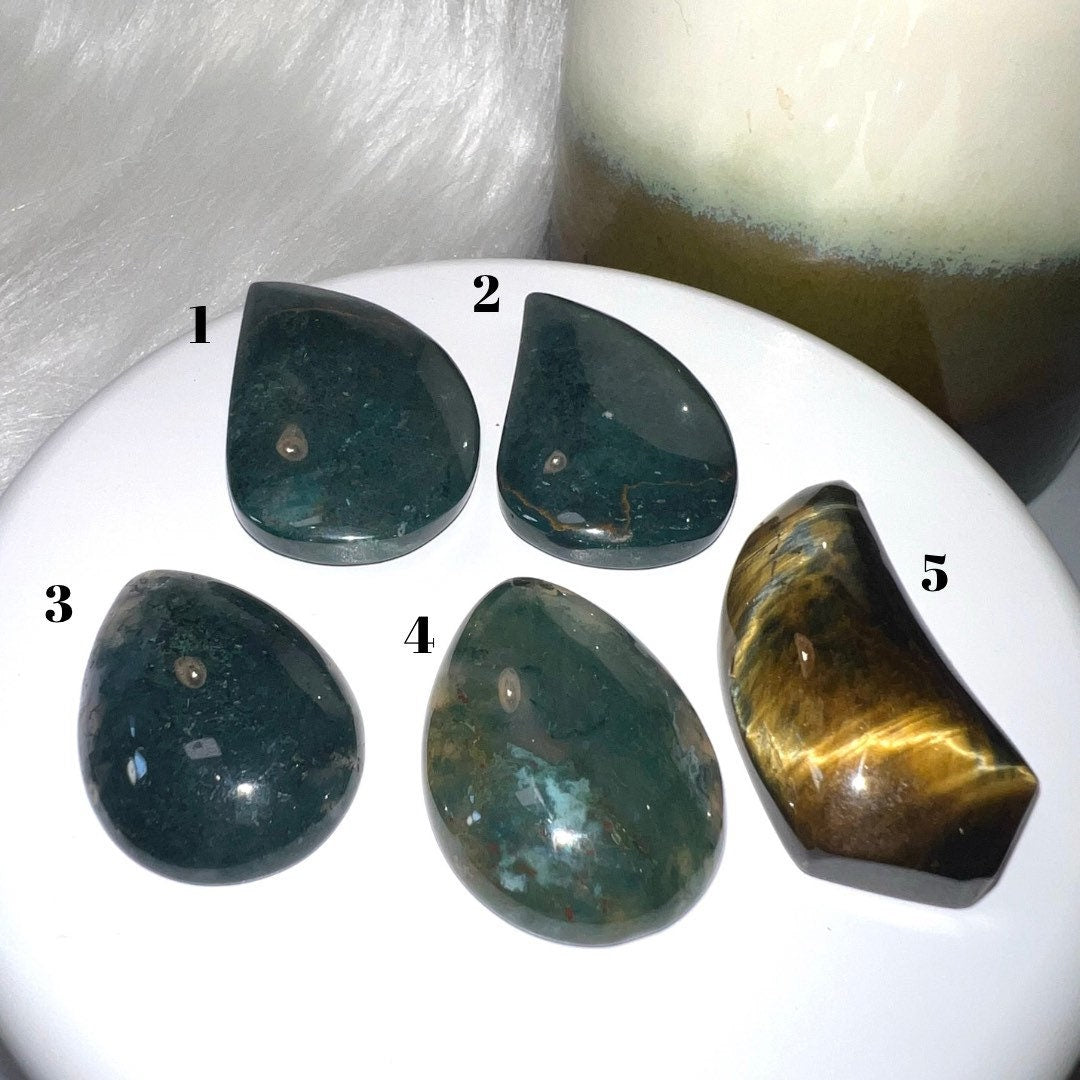 Teardrop Cabochons Carvings